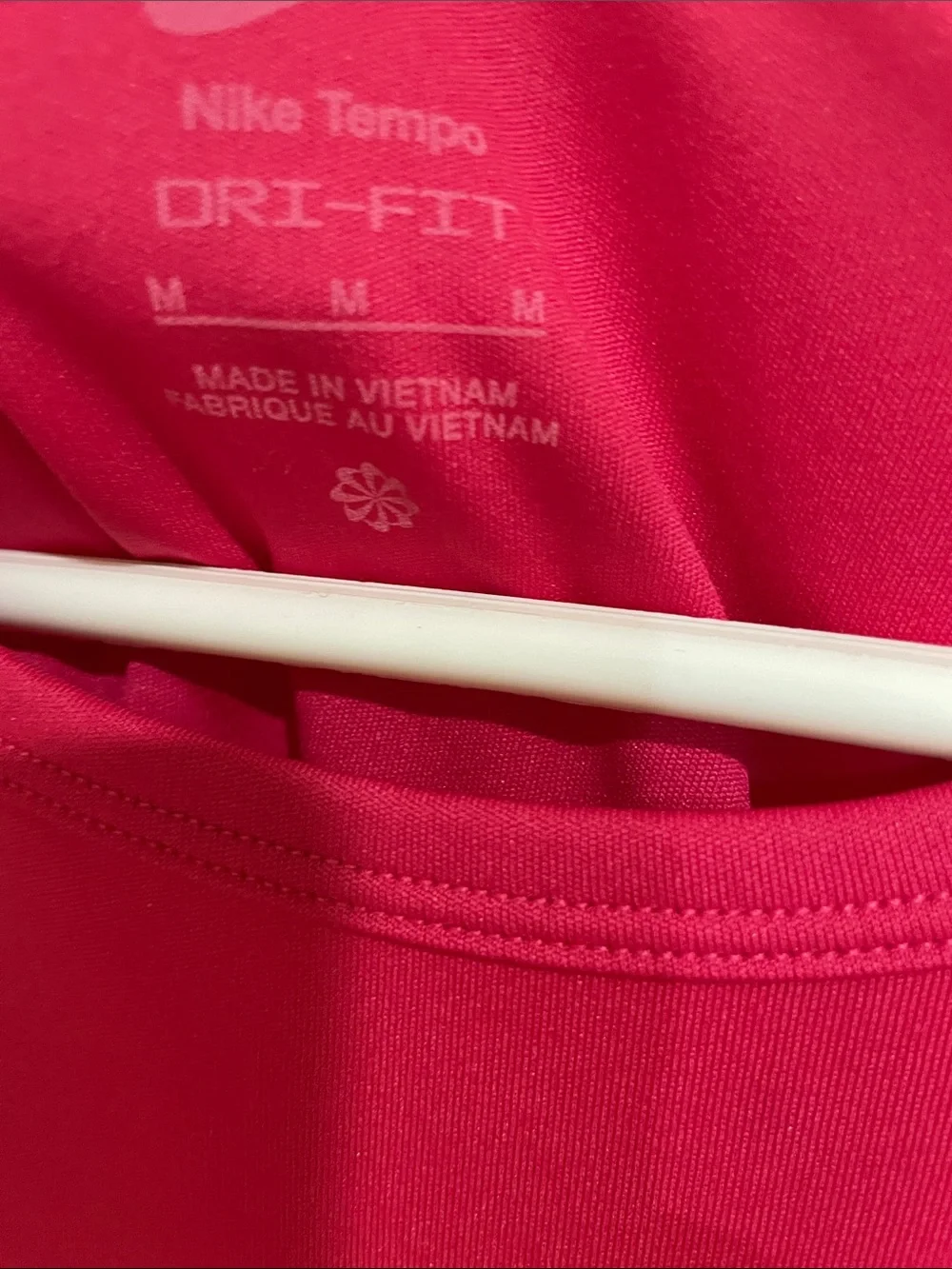 Nike Women's Tempo Dri Fit Short-Sleeve running top Medium- rush pink